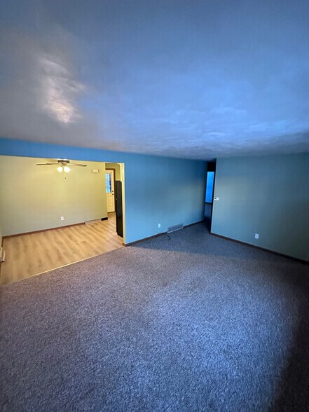 Building Photo - 4526 Middletown Rd E