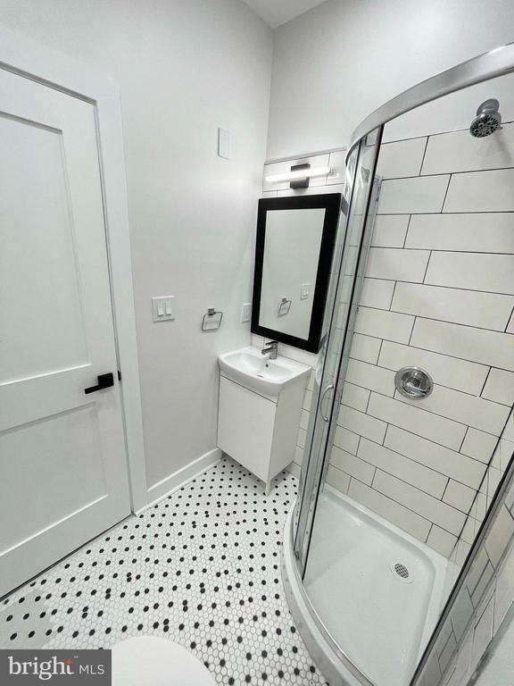 Building Photo - 309 S 60th St