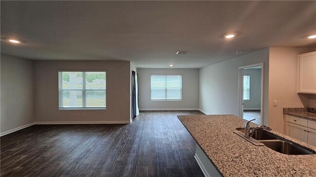 Building Photo - 511 Autumns Wood Cir