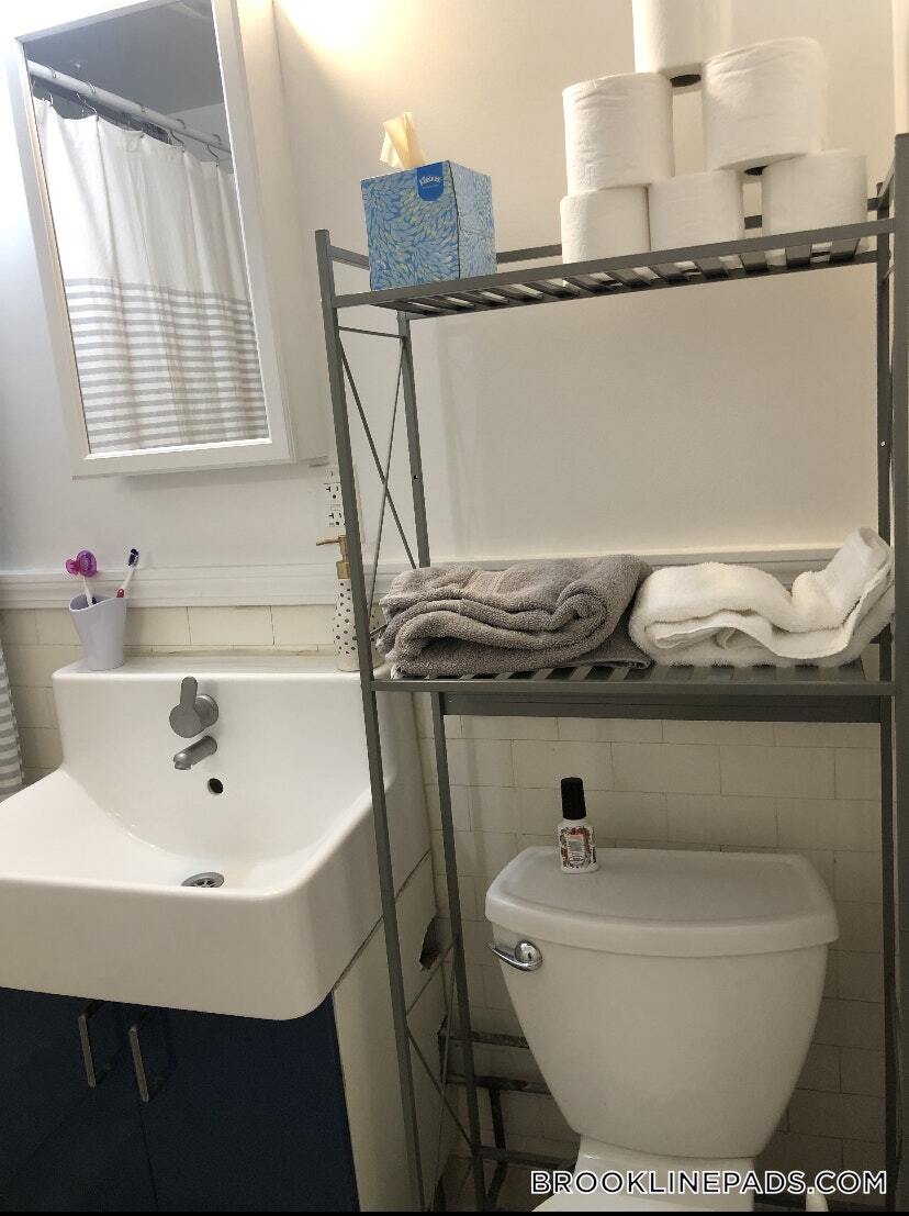 Building Photo - 100 St Mary's St