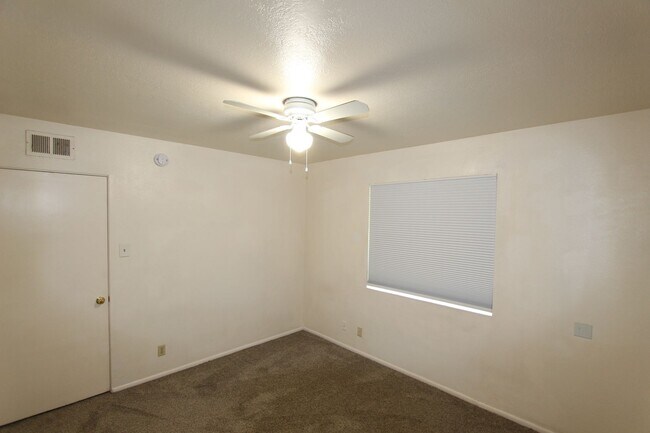 Building Photo - 3409 Pima Dr