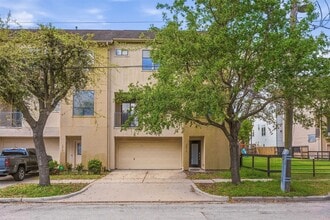 Building Photo - 2816 Rusk St