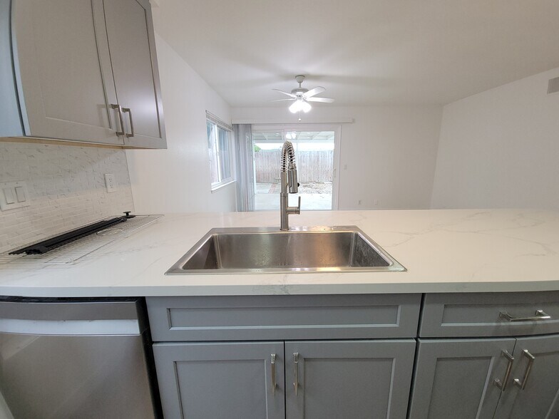 Building Photo - 8287 Lapiz Drive