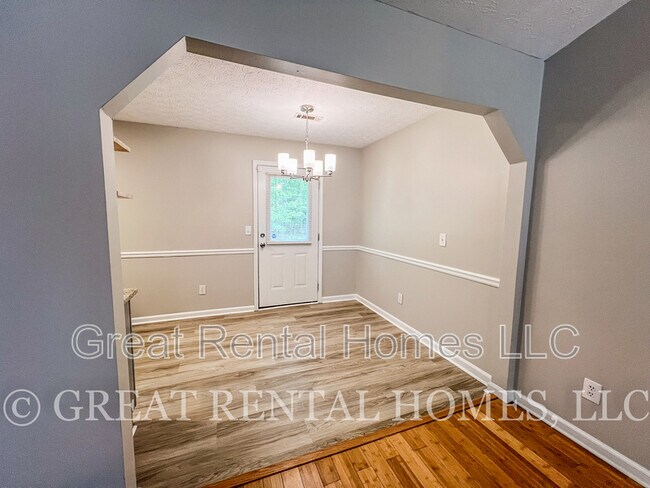 Building Photo - 26 Fairhaven Dr