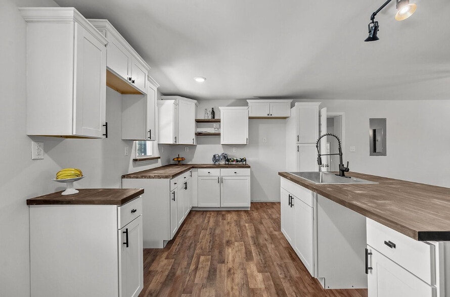 Building Photo - 1496 Kellum Loop Rd