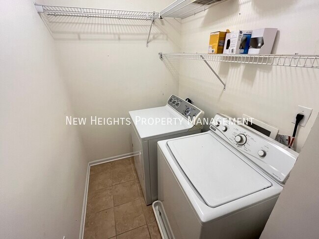 Building Photo - Spacious Townhouse at Grand Oaks Plantation!!