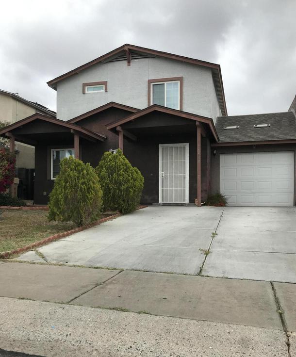 Building Photo - 11855 N 79th Dr