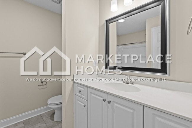 Building Photo - 100 Downsbury Rd