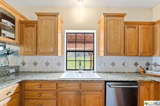 Building Photo - 1903 High Ridge Trail