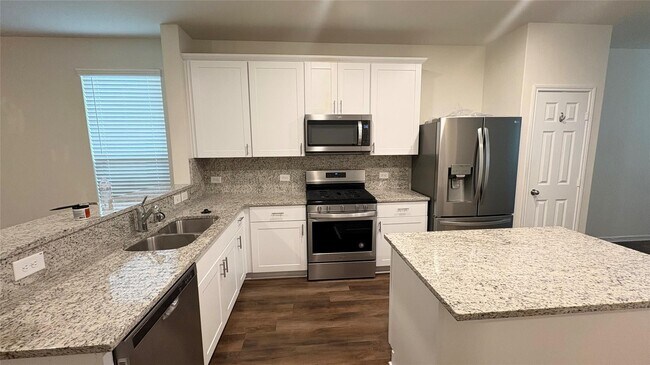 Building Photo - 4435 Rushing Ridge Ct