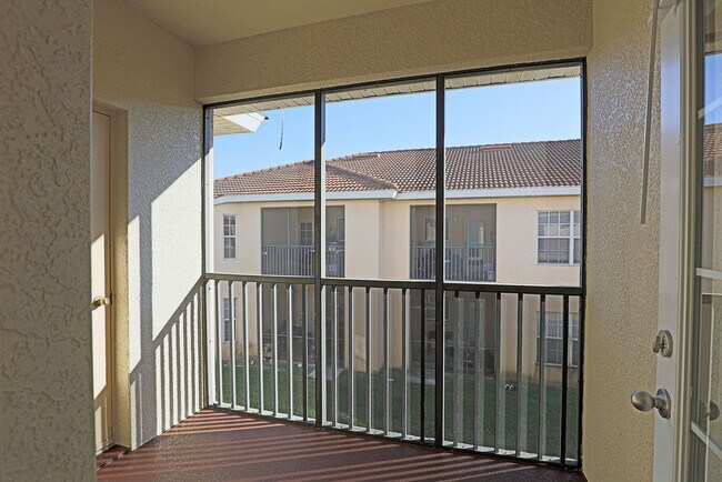 Building Photo - Villas at Venezia 4160-202