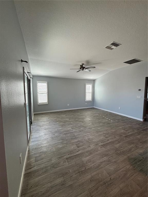 Building Photo - 3319 Rohan Rd