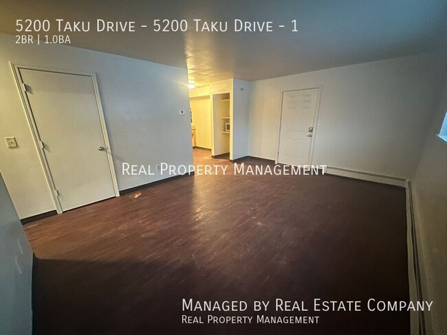 Building Photo - Two Bedroom One Bath Apartment Four Minute...