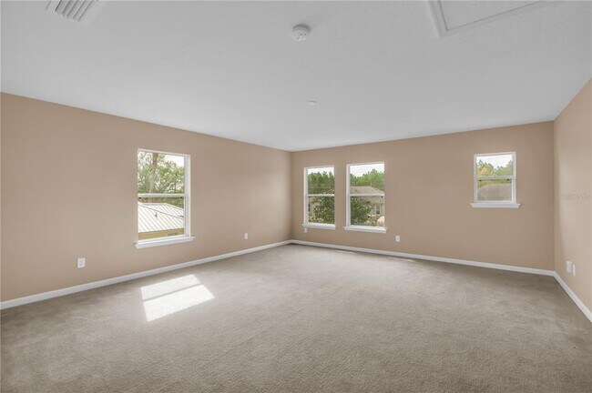 Building Photo - 29 Louisville Dr