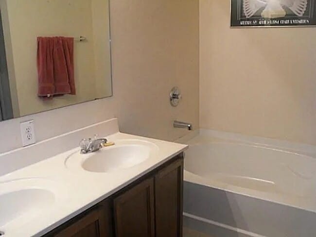 Building Photo - Spacious 4BR House in Wylie-10x10x10Storag...