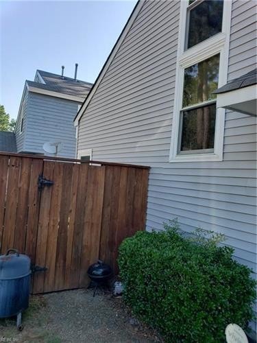 Building Photo - 4 Madison Chase