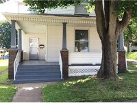 Building Photo - 1613 Hanna St