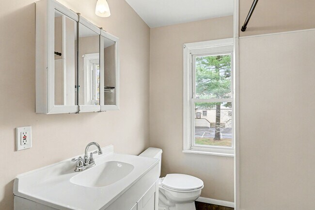 Building Photo - 3327-3329 Market Street