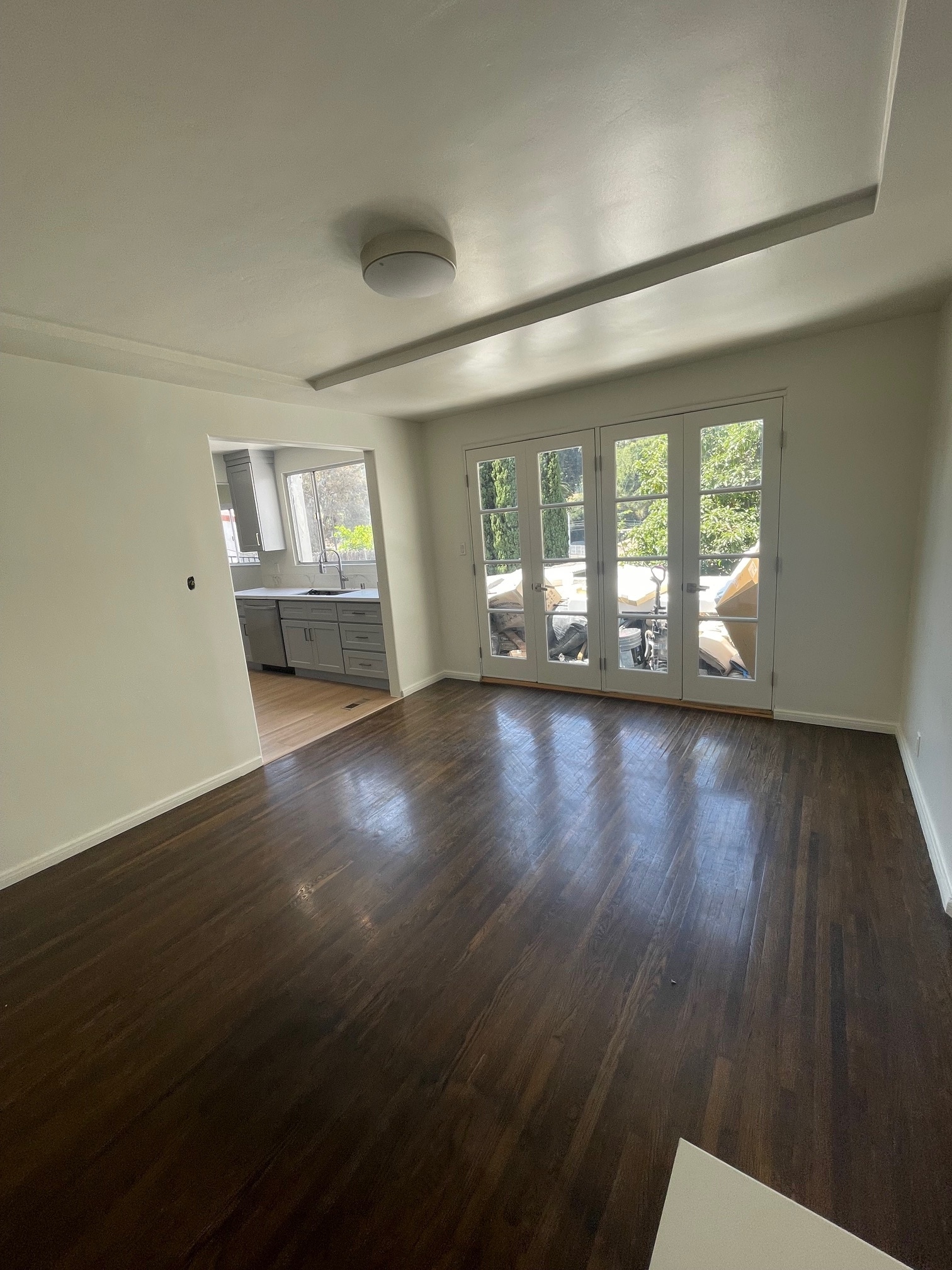 Building Photo - 3043 Hollycrest Dr