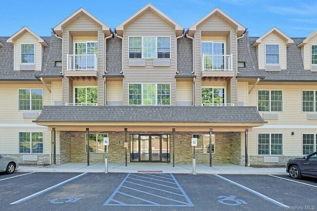 Building Photo - 962 US-9W