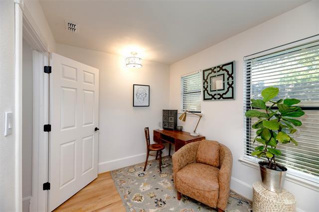 Building Photo - 803 Brookhurst Dr