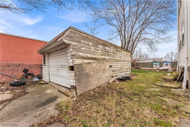 Building Photo - 3820 Riverside Ave