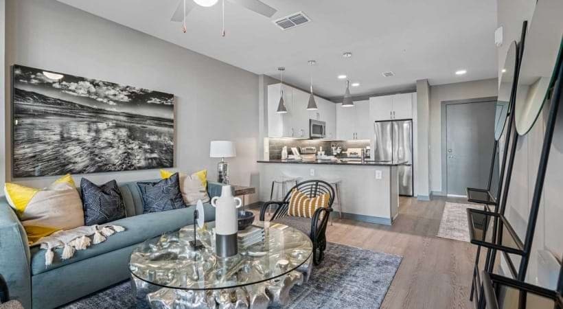 Building Photo - Cortland Westshore