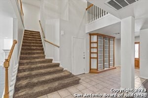 Building Photo - 208 Valona Dr