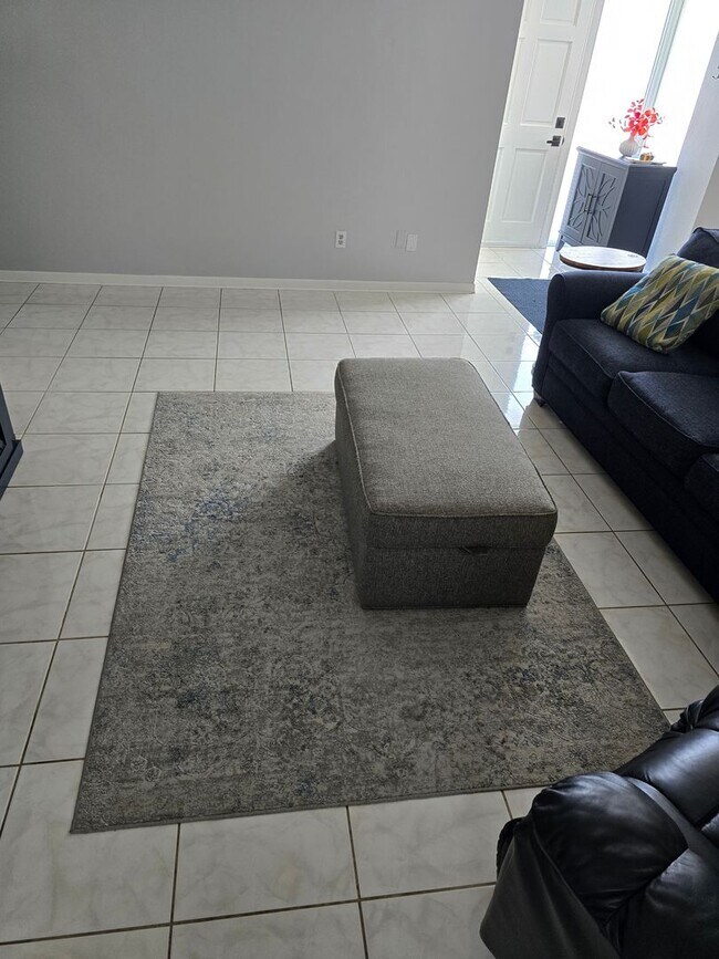 Building Photo - Live the Florida Lifestyle – Turnkey 2BR H...