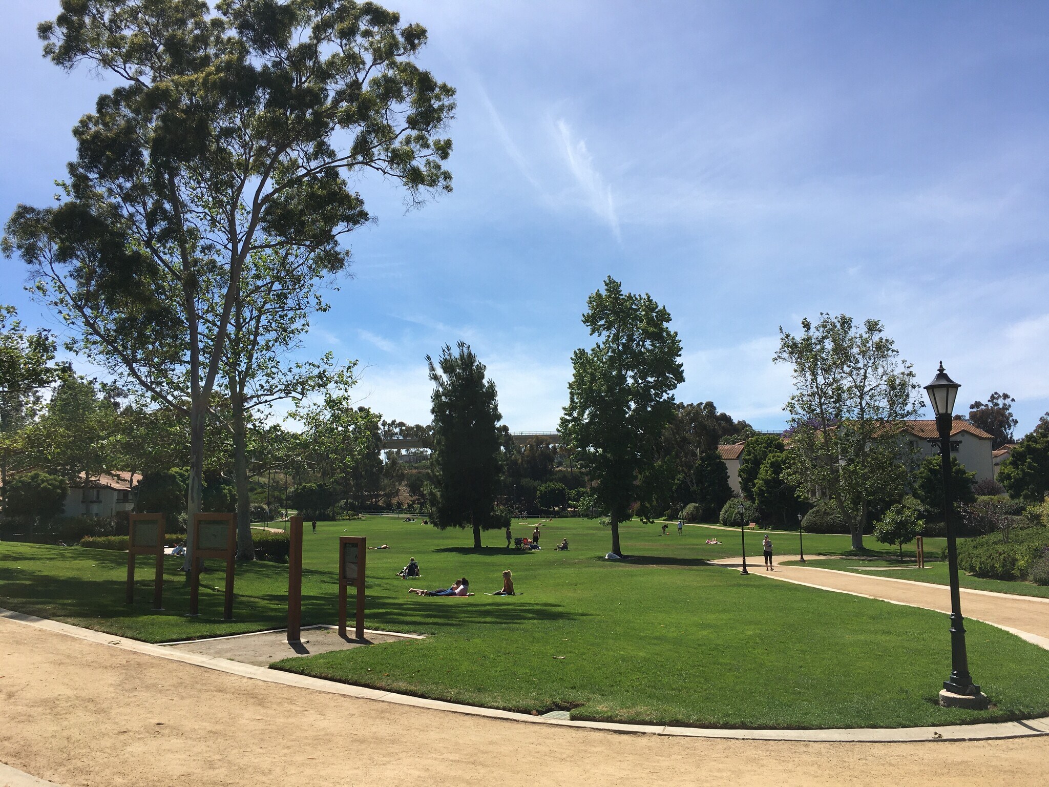 La Jolla Colony - private park - 7565 Charmant Dr