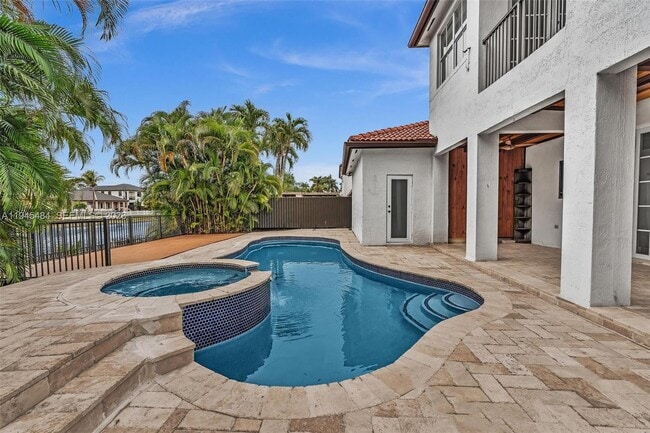 Building Photo - 1102 SW 149th Path