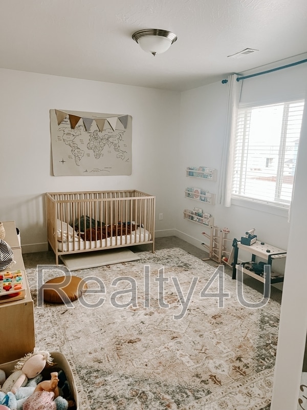 Building Photo - 277 E 330 N