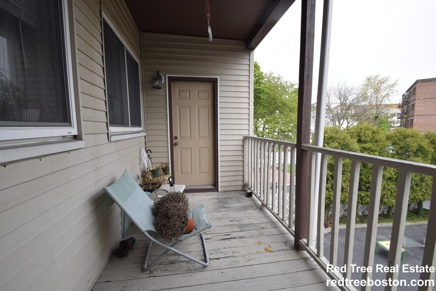 Building Photo - 29 Page St