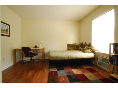 Building Photo - 1305 Stanley Ave
