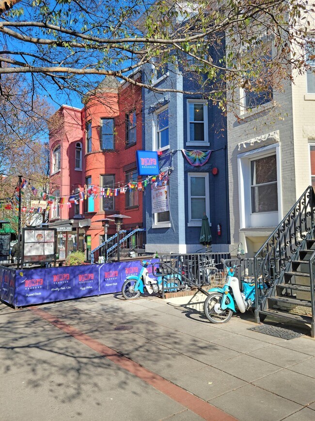 Building Photo - 1401 17th St NW