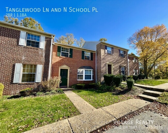 Building Photo - Spacious 2-BR Townhome in Dallastown Schoo...