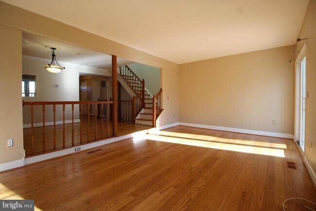 Building Photo - 192 Sulgrave Ct