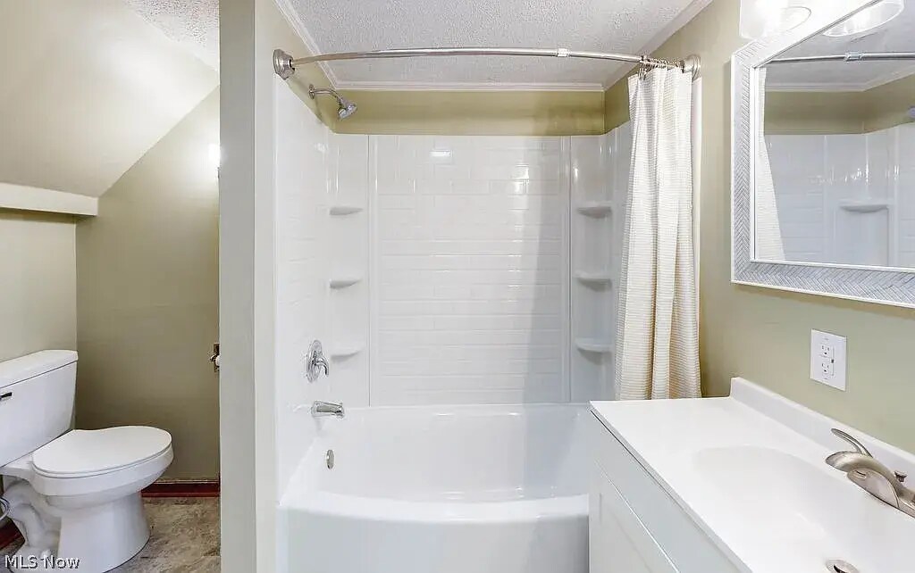 Renovated Bathroom - 411 Lindenwood Ave