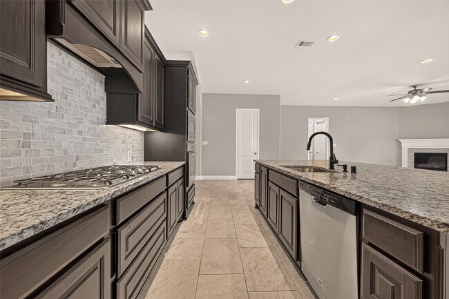 Building Photo - 27124 Holtwood Grove Rd