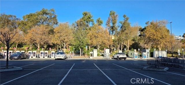 Building Photo - 46 Town and Country Rd