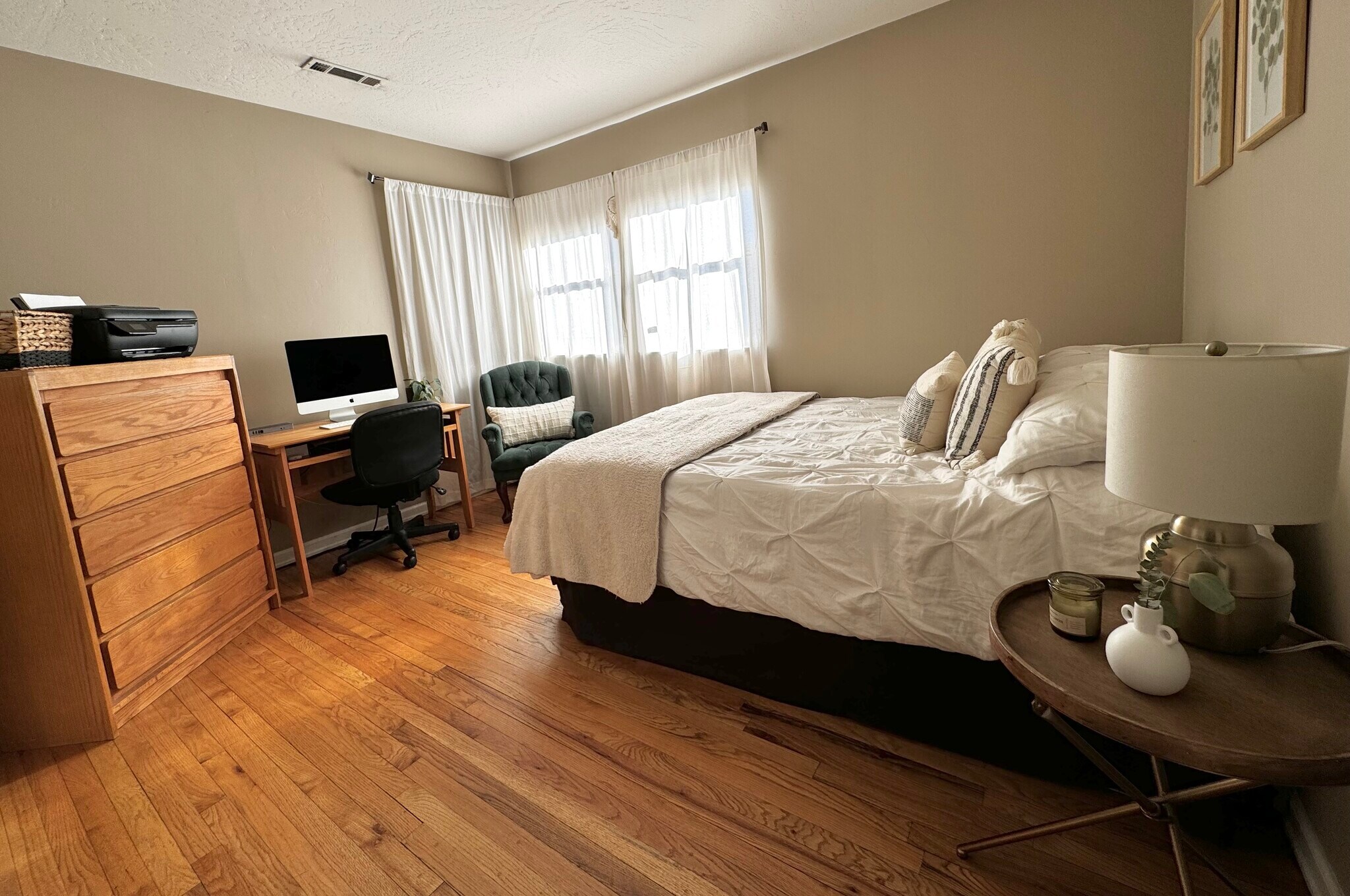 Building Photo - 217 Eastwood Dr