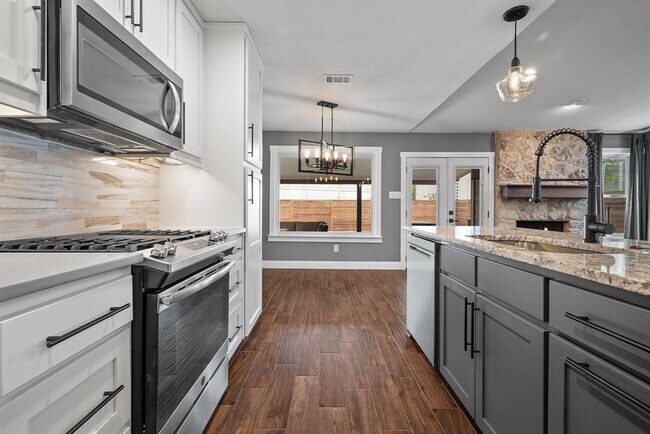 Building Photo - 5143 Ganymede Dr