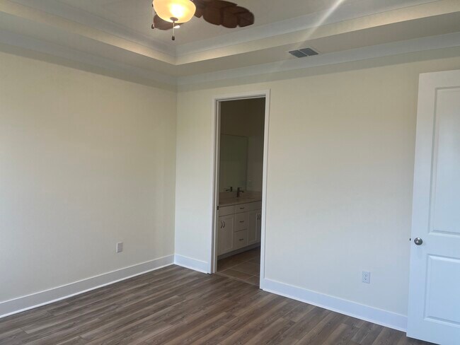 Building Photo - 10279 Bonavie Cv Dr
