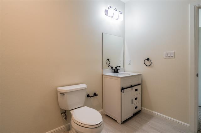 Building Photo - 4220 Waterstone Estates Dr