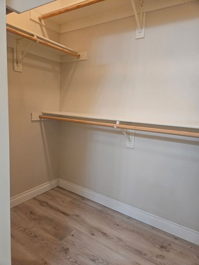 Building Photo - JESS RANCH - 3 BEDROOM