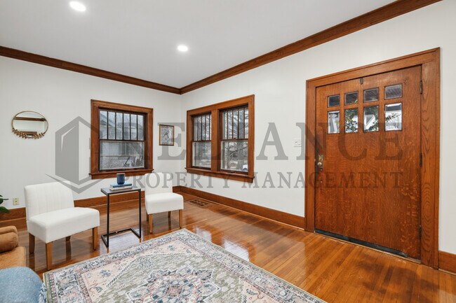 Building Photo - 236 N Holyoke St