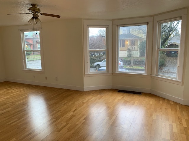 Building Photo - 563 N Simpson St