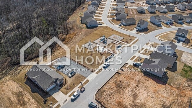 Building Photo - 3354 Brighton Dr