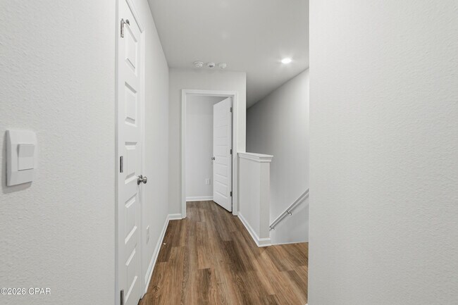 Building Photo - 1749 Jakes Dr