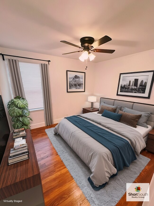 Building Photo - Updated - 3 bed 1.5 bath, with a detached garage